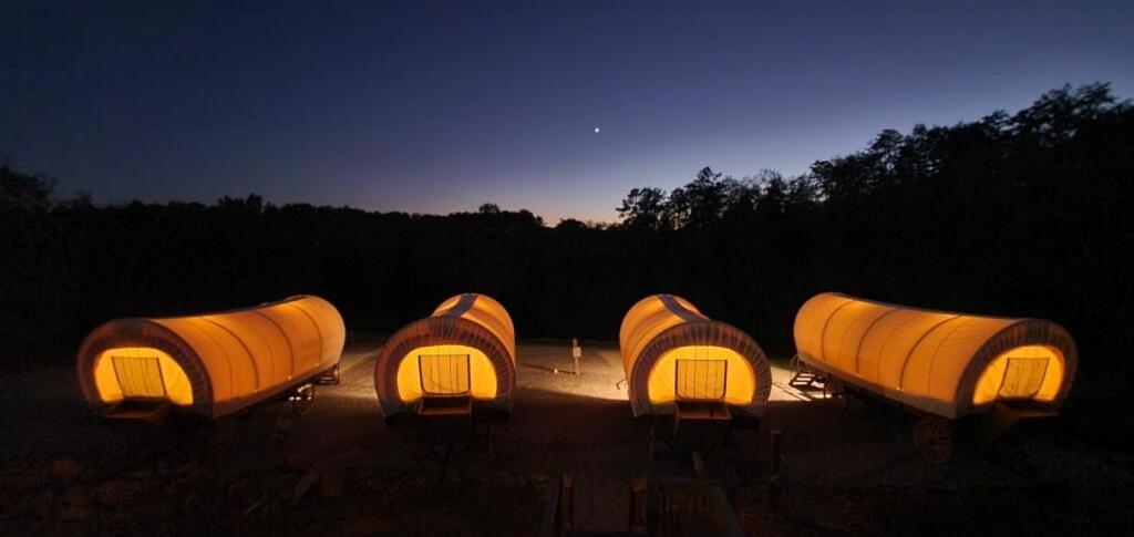 Smoky Hollow Outdoor Resort Covered Wagon Sevierville Ngoại thất bức ảnh