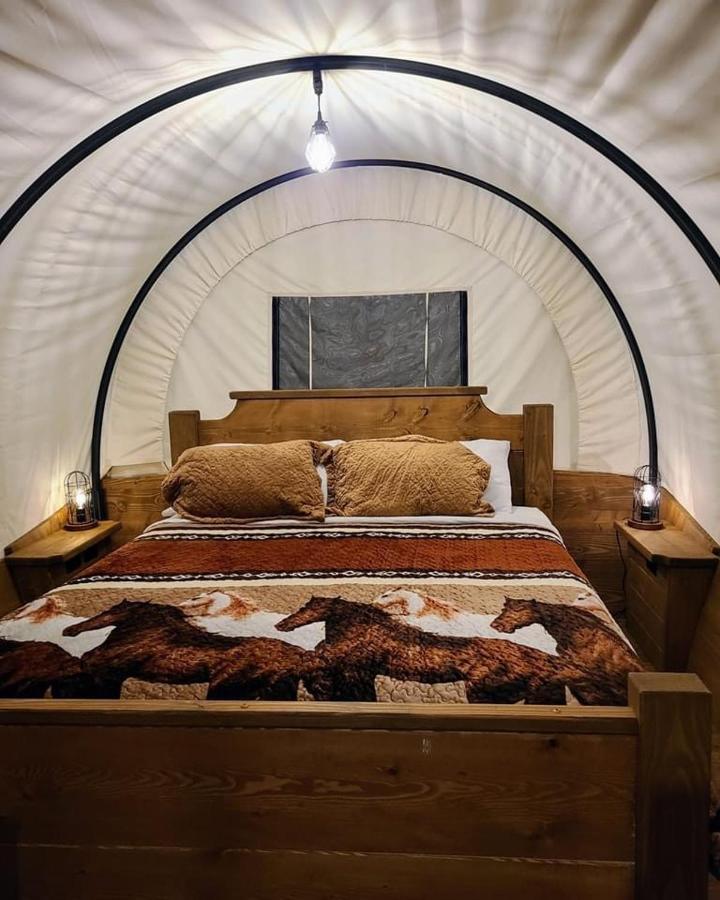 Smoky Hollow Outdoor Resort Covered Wagon Sevierville Ngoại thất bức ảnh